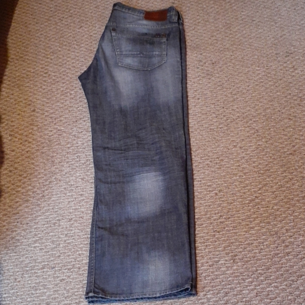 Jeans - Picture 2 of 4